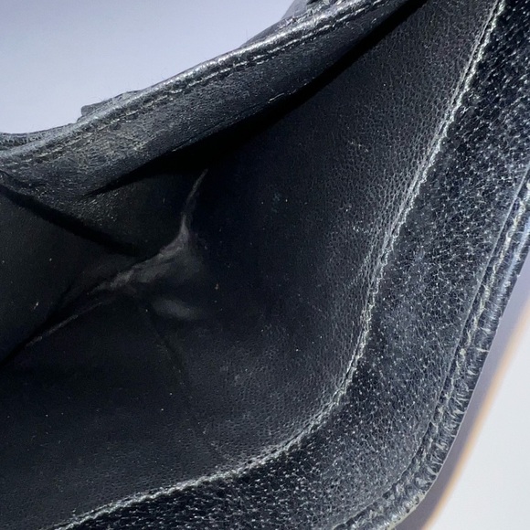 🖤Gucci Unisex Black Leather Compact Trifold Wallet | PRELOVED!!🖤✔️ - Picture 11 of 14